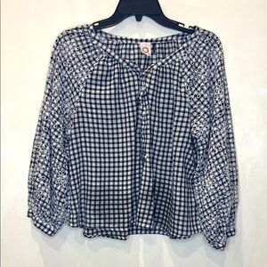 Anthropologie Akemi + kin size M runs L/XL, NWOT, Black & White Gingham Blouse